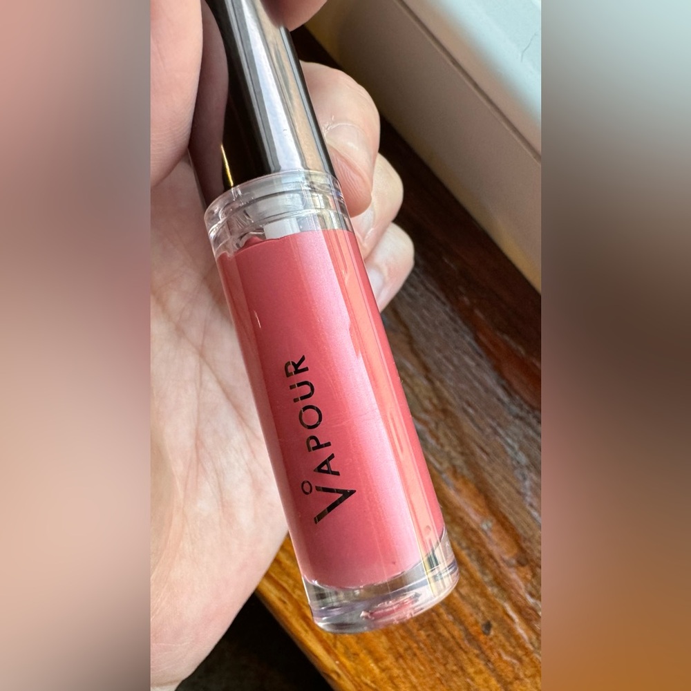 Vapour Beauty Elixir Lip Gloss-Trust 💗